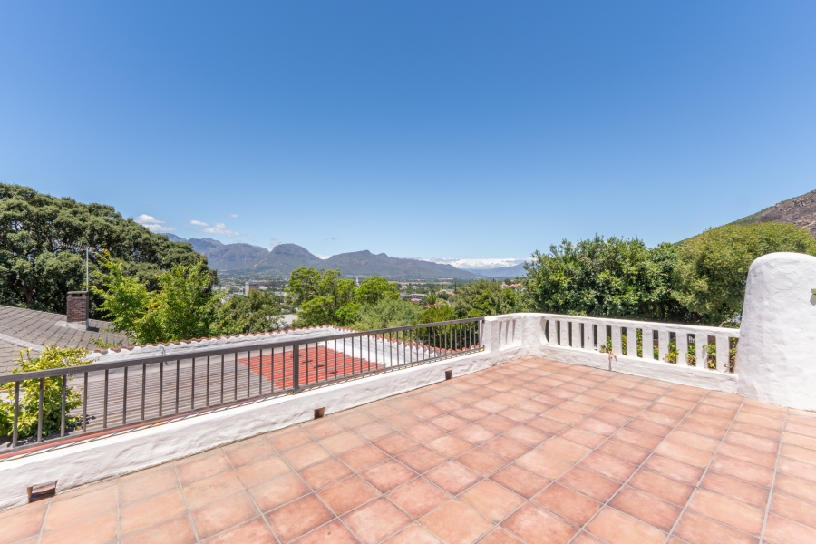 6 Bedroom Property for Sale in Paarl Central Western Cape